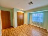 412 Oakwood Rd - Photo 16