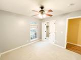 1013 Saybrook - Photo 16
