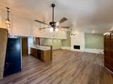 1711 Surrey Ln - Photo 7