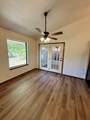 1711 Surrey Ln - Photo 8