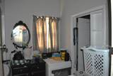 906 19th St - Photo 31
