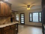 1809 Gingham Ln - Photo 10