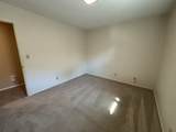 2002 Seneca Ave - Photo 24