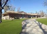 2502 Wildwood Dr - Photo 2