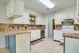 1020 Canterbury - Photo 10