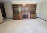 2905 Broadway Ave - Photo 29
