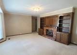 2905 Broadway Ave - Photo 30