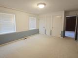 2905 Broadway Ave - Photo 32