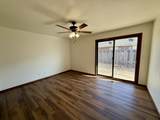 1711 Surrey Ln - Photo 24