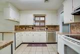1020 Canterbury - Photo 11