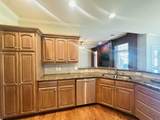 3919 Rockwood Rd - Photo 11