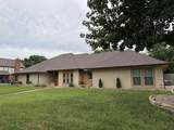 3401 Goldfinch Ln - Photo 1
