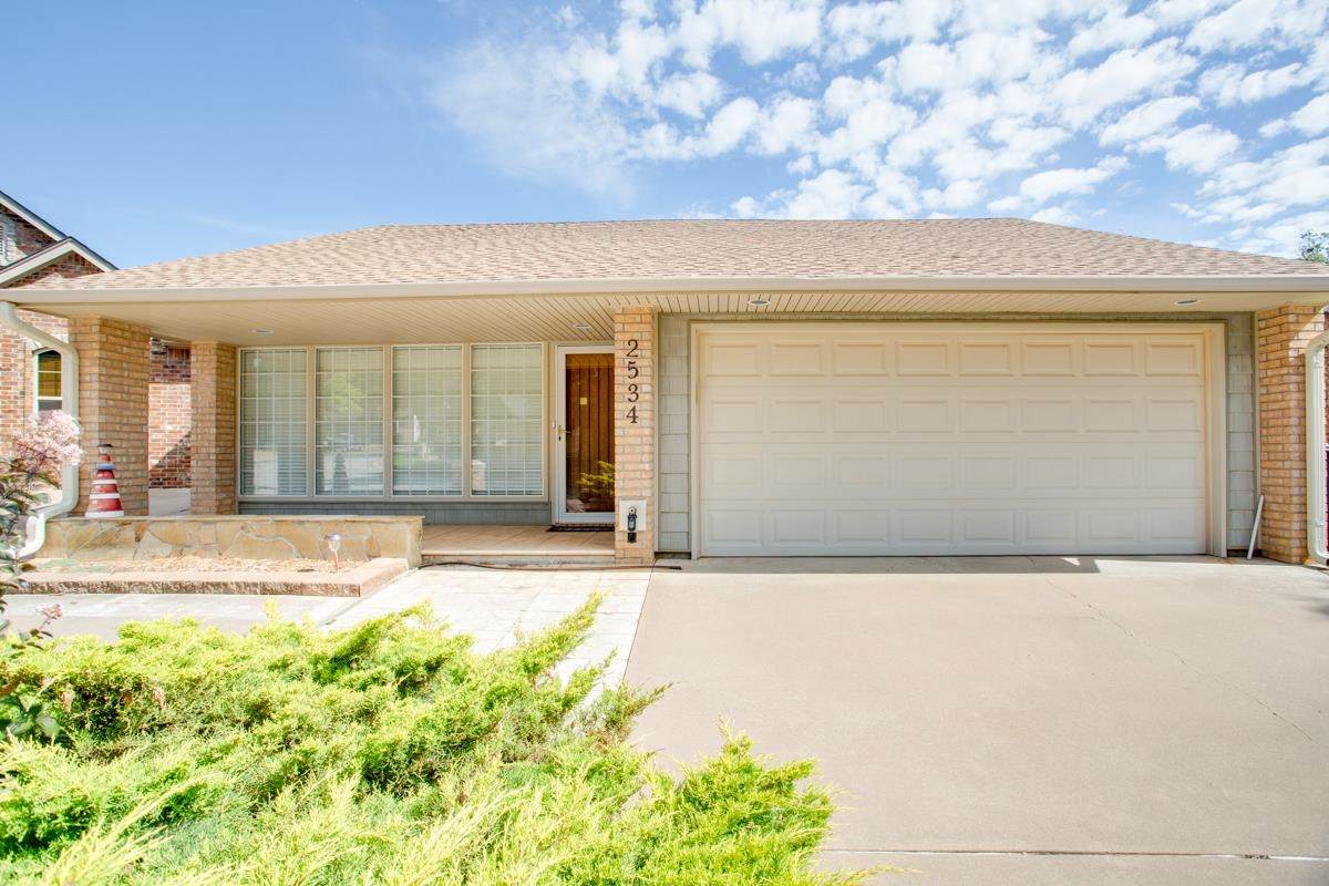 2534 Homestead Rd - Photo 1