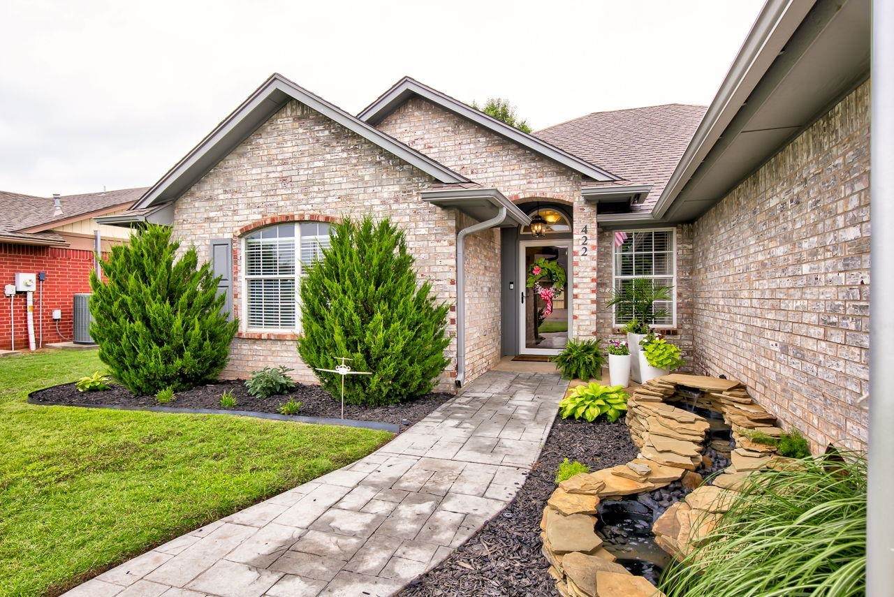 422 Chisholm Creek - Photo 1