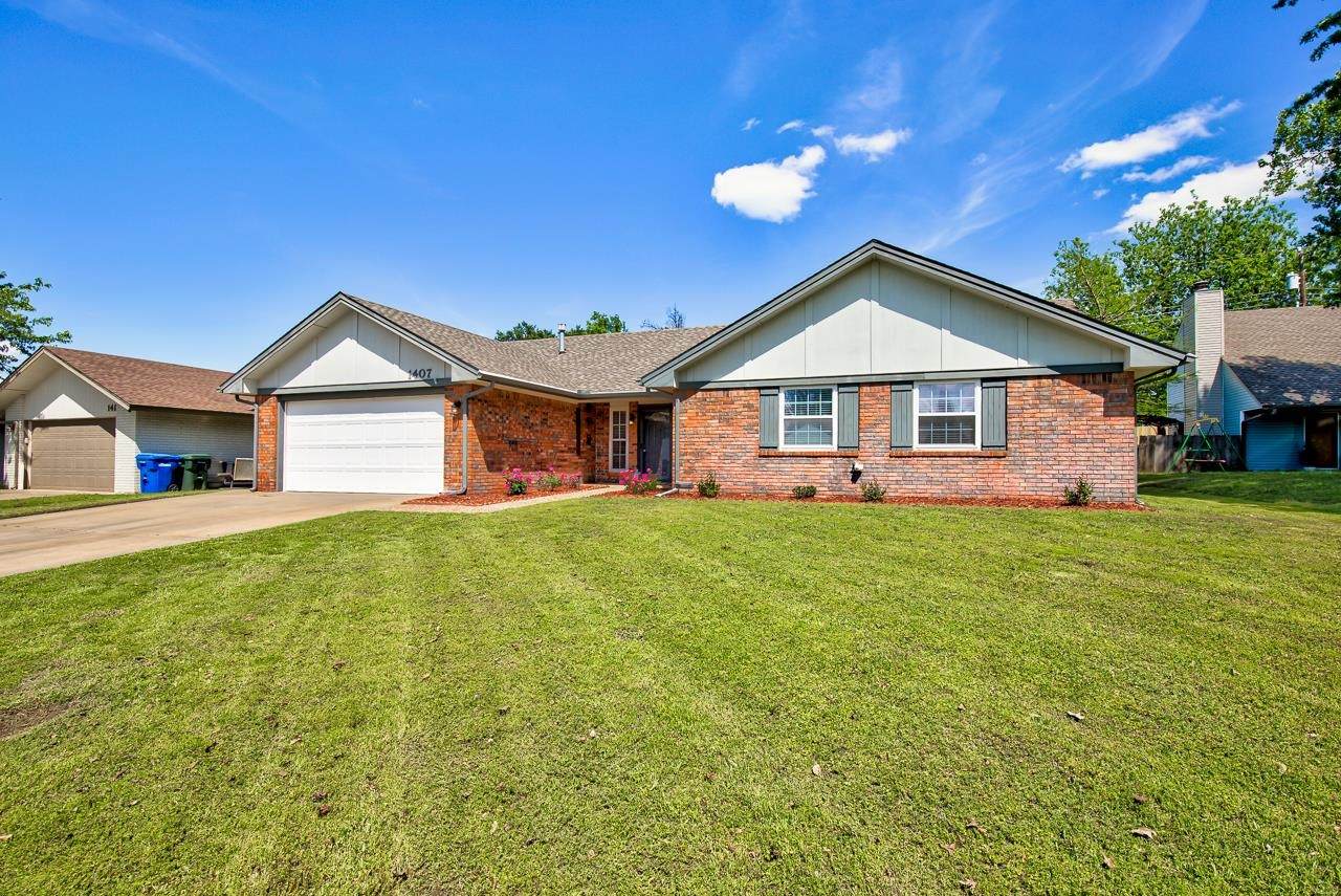 1407 Sun Rise Drive - Photo 1