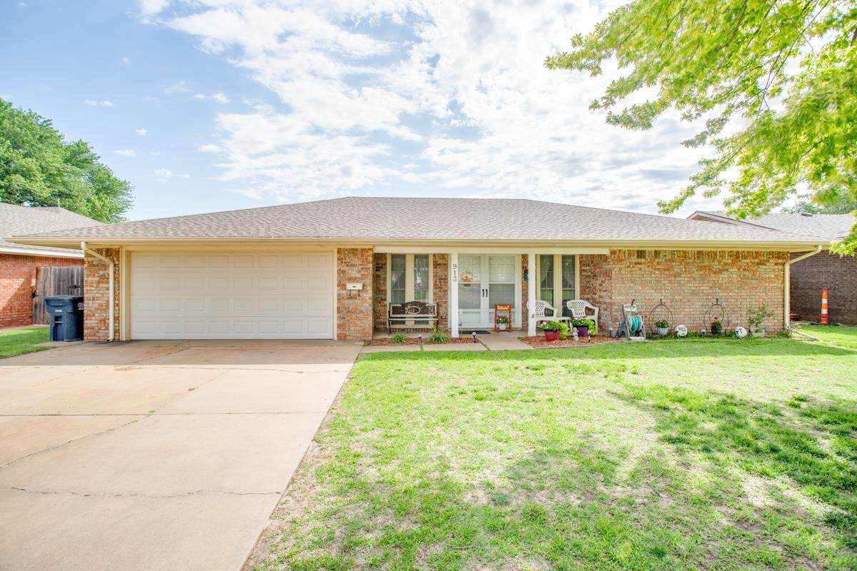 913 Sunnybrook - Photo 1