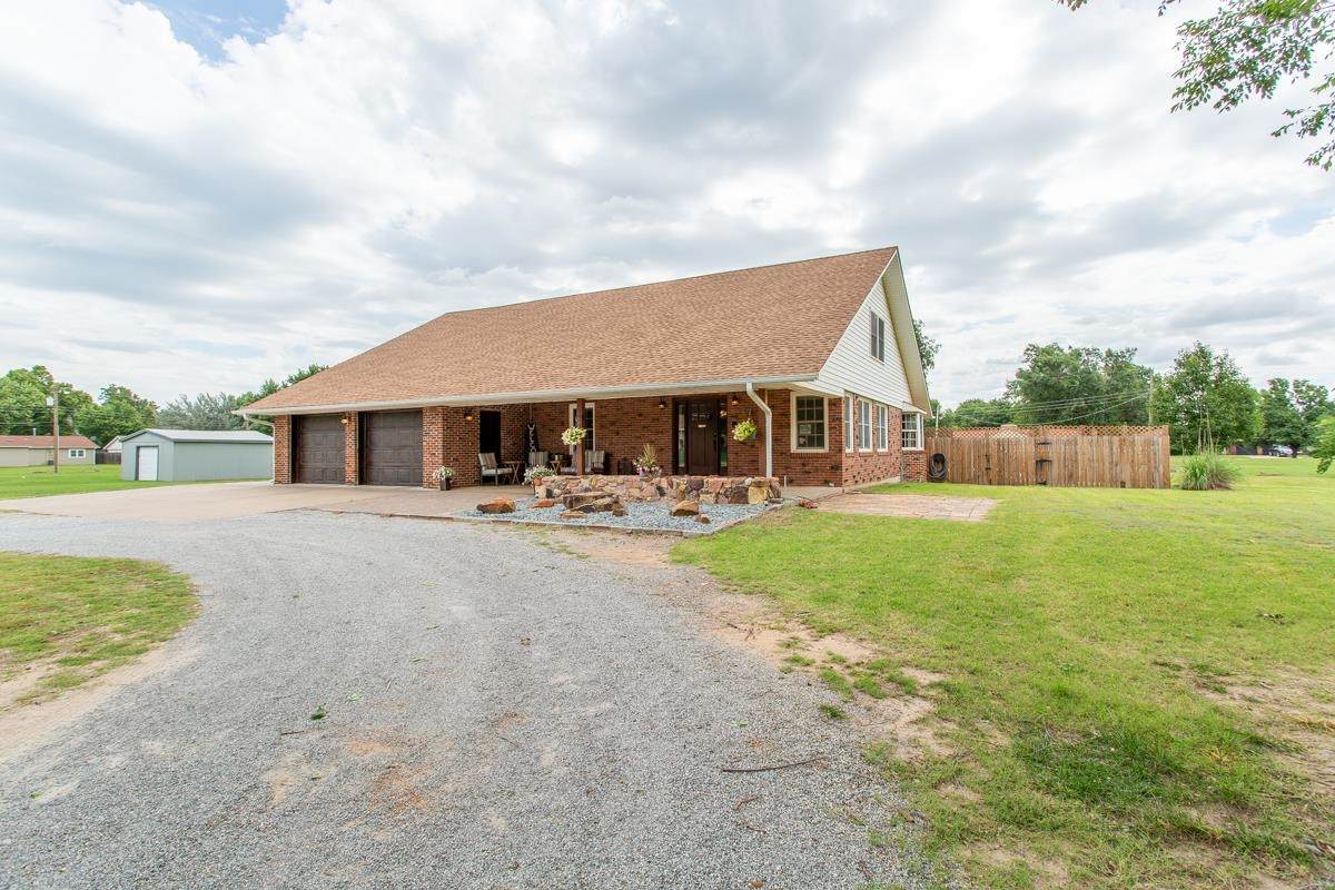 411 Coolidge - Photo 1