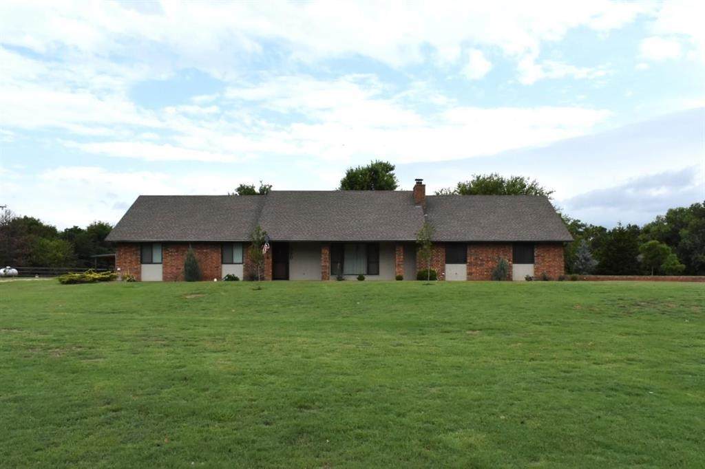 930 Bryan Dr - Photo 1