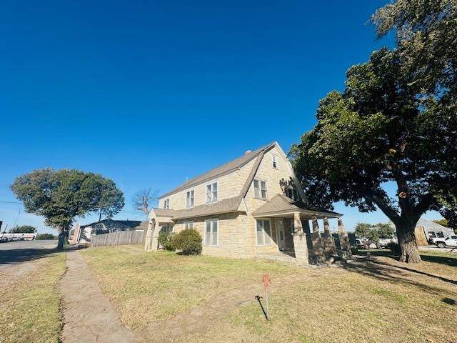 219 Locust - Photo 1