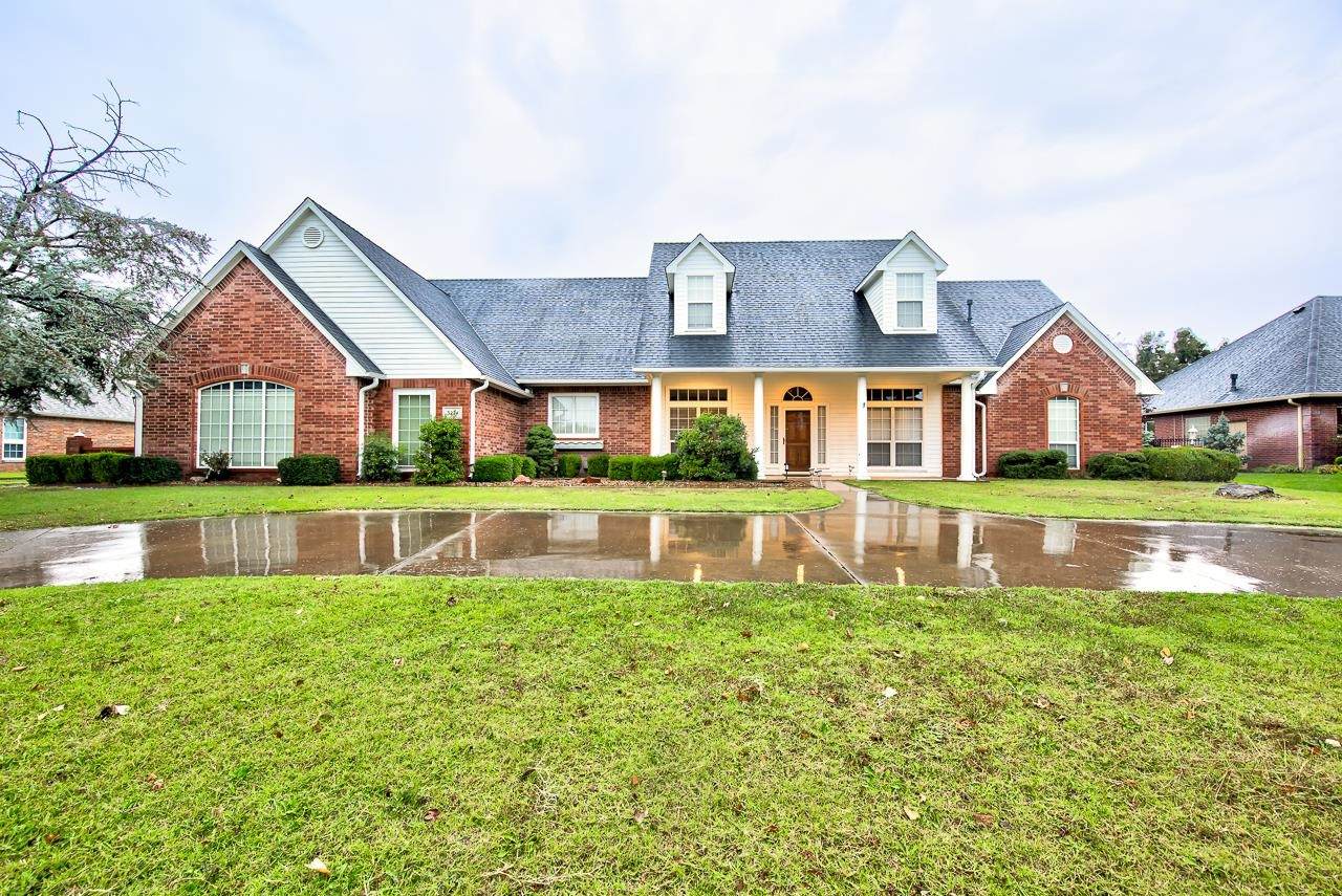 3224 Clairemont - Photo 1