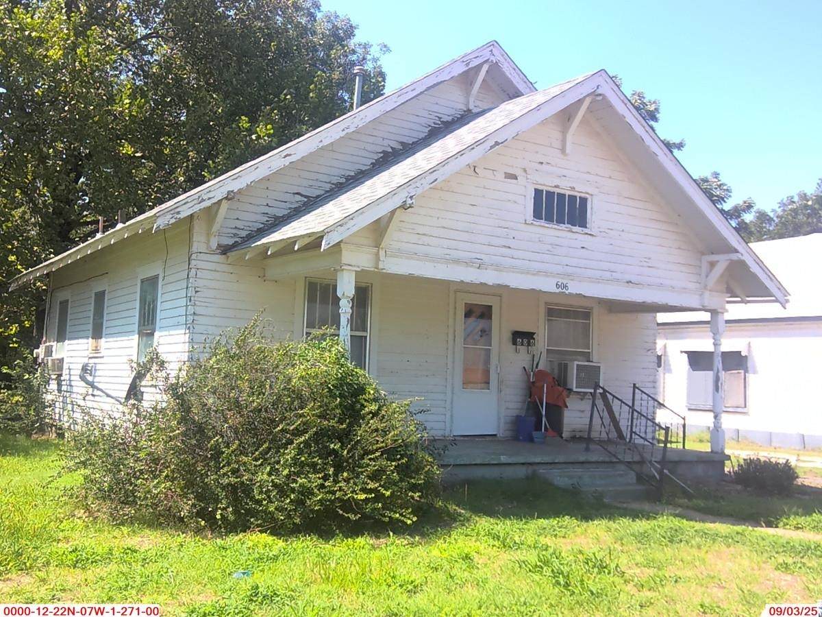 606 Harrison - Photo 1