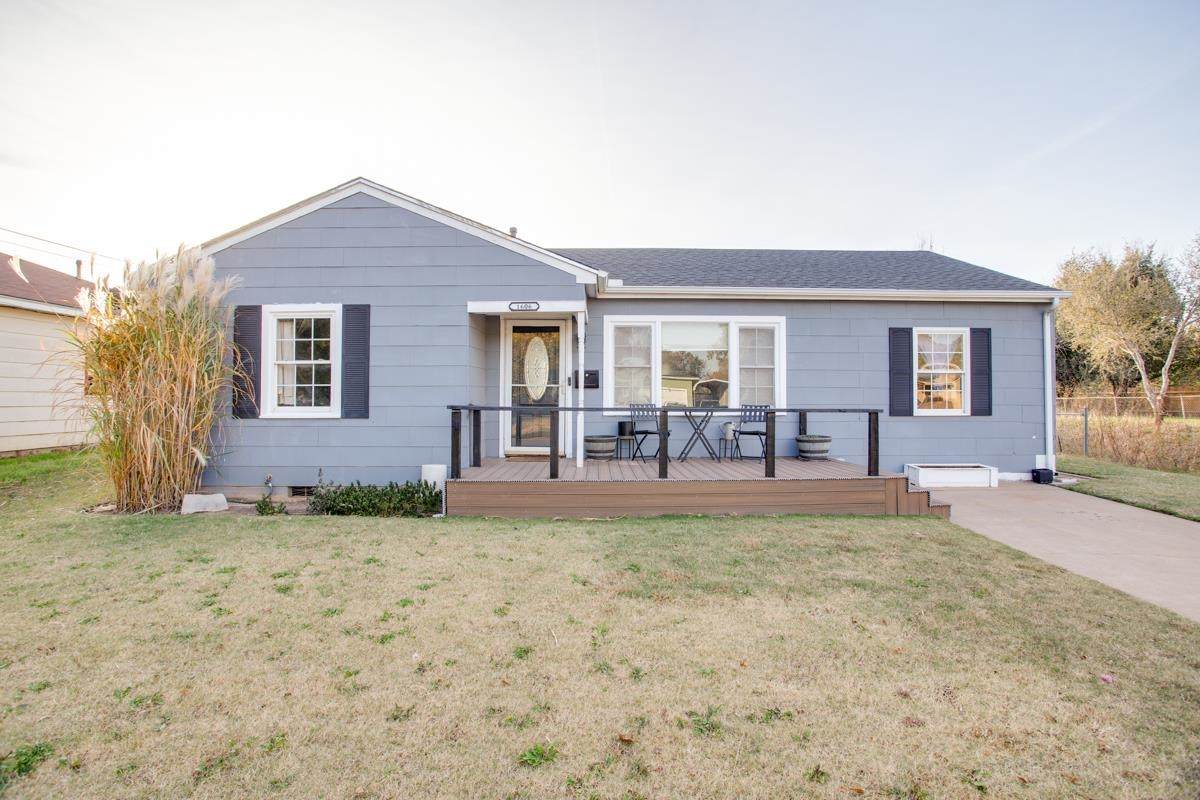 1606 Monroe - Photo 1