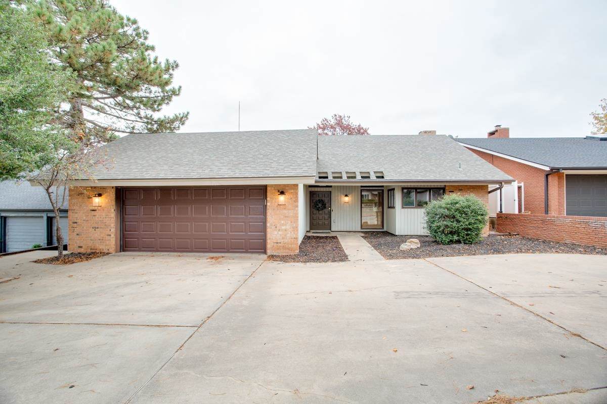 2527 Homestead Rd - Photo 1