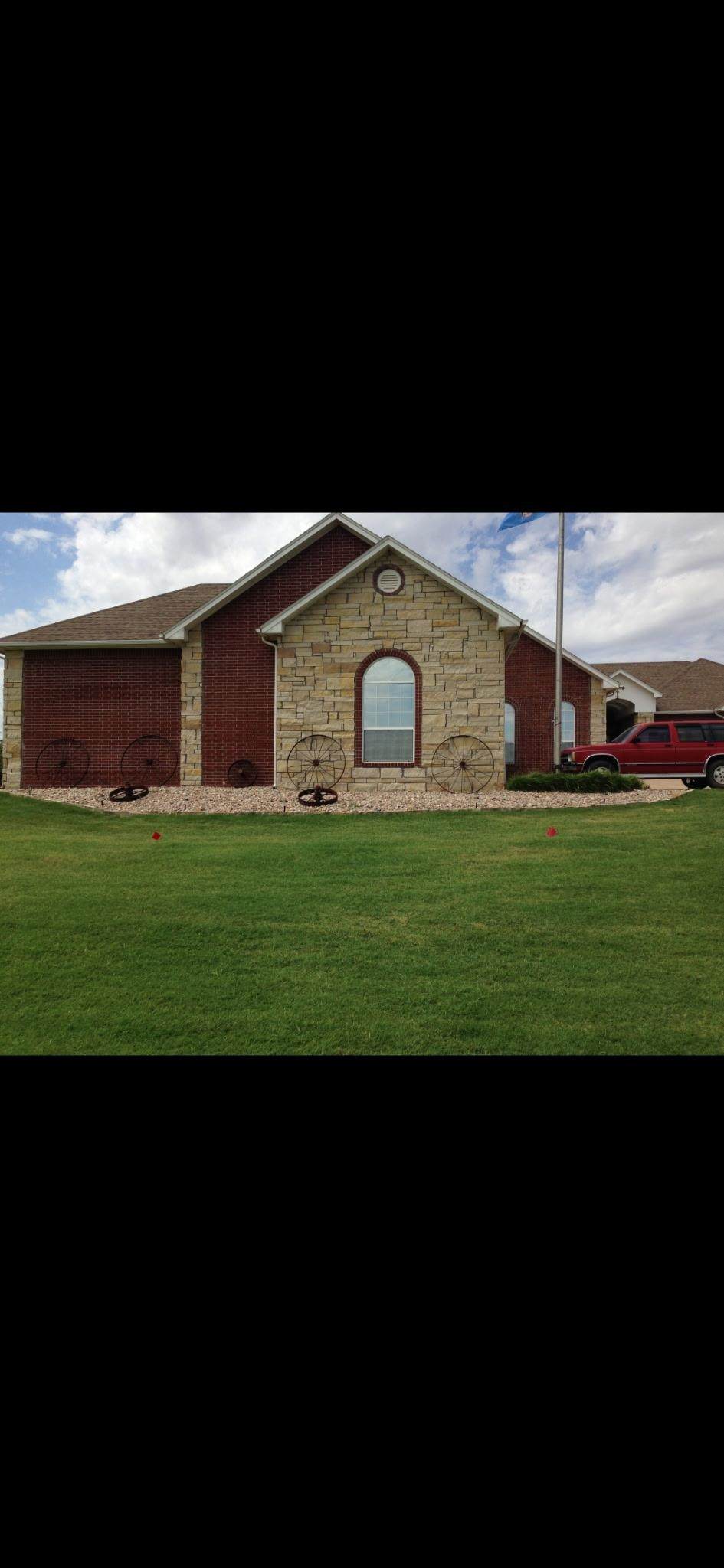 52 Old Post - Photo 1