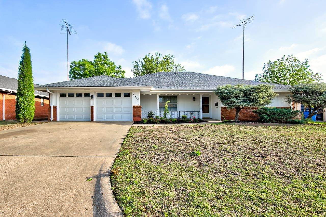 2414 Indian Dr - Photo 1