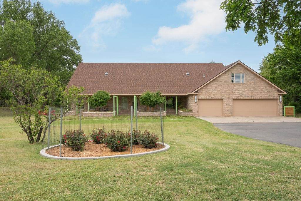 4343 Hanks Trail - Photo 1
