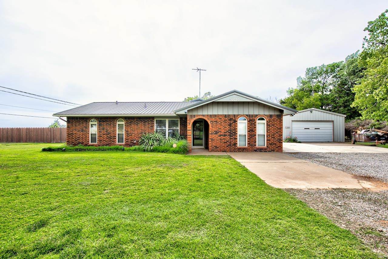 10520 Mitzi - Photo 1