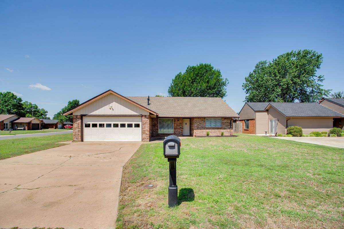 402 Lilac Place - Photo 1