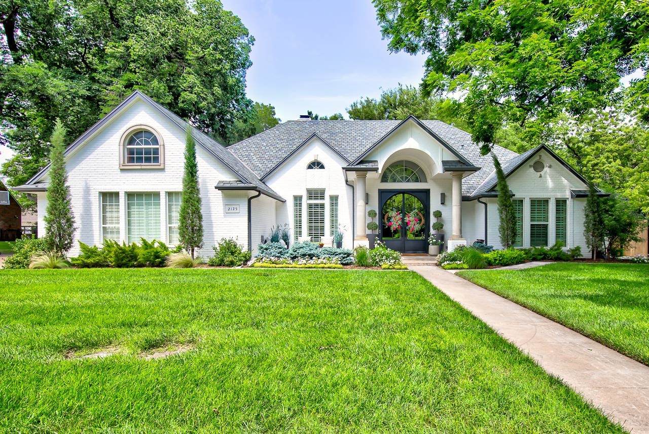 2125 Maple Leaf Cir - Photo 1