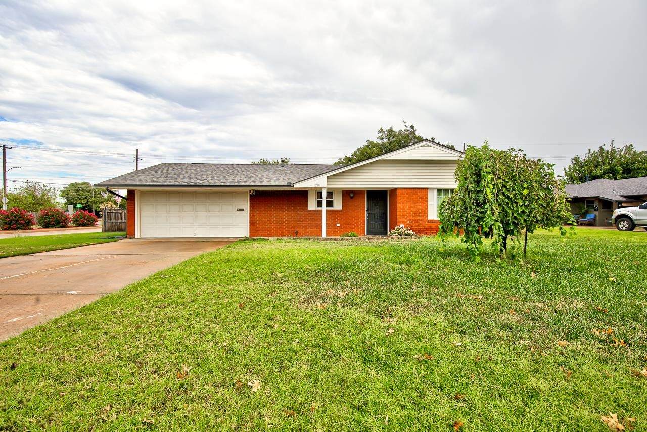 1201 Sunnybrook Lane - Photo 1