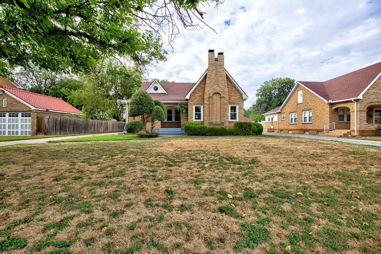1005 Indian Dr - Photo 1