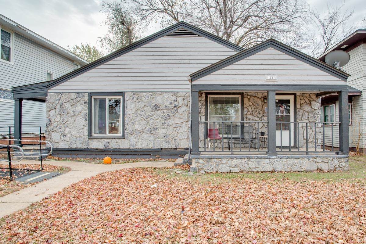 1017 Cherokee Ave - Photo 1