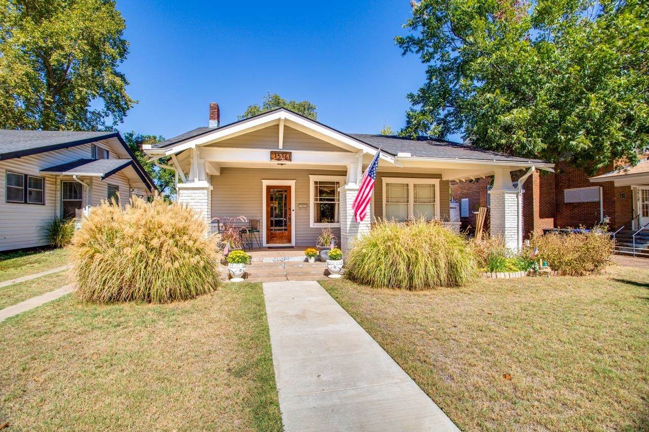 1516 Broadway Ave - Photo 1