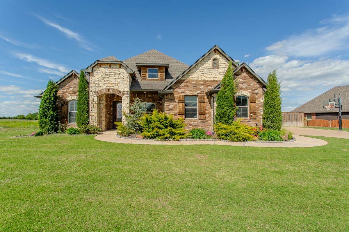 2616 Belle Crossing Dr - Photo 1