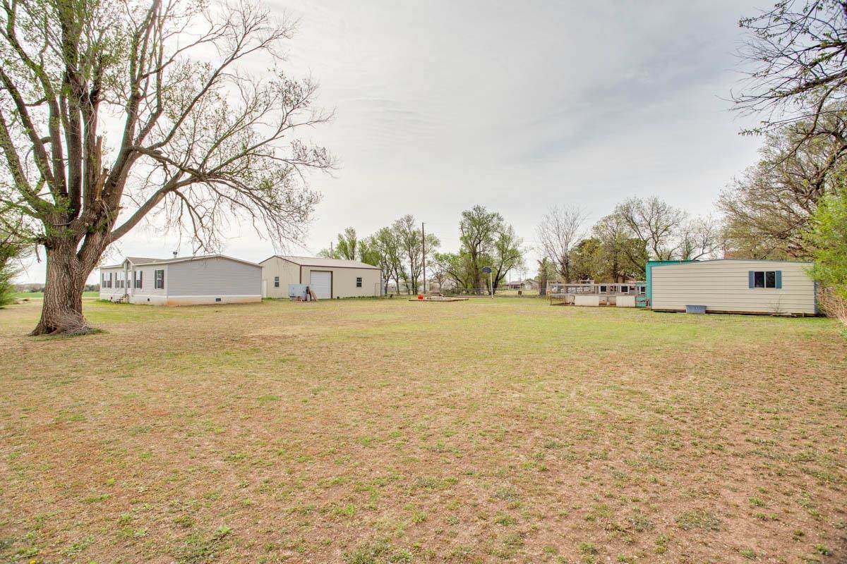 419 Denver St - Photo 1