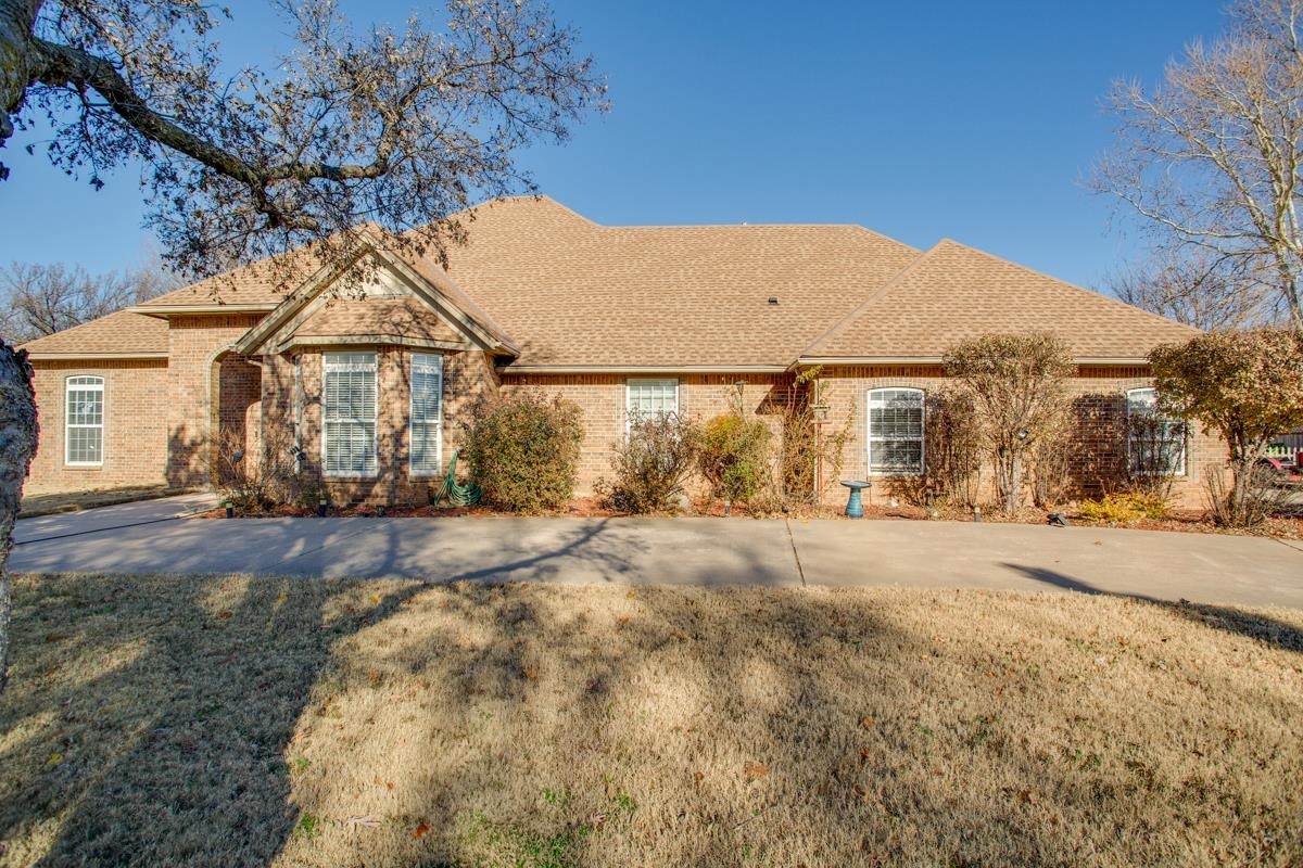 2604 Kelly Rd - Photo 1