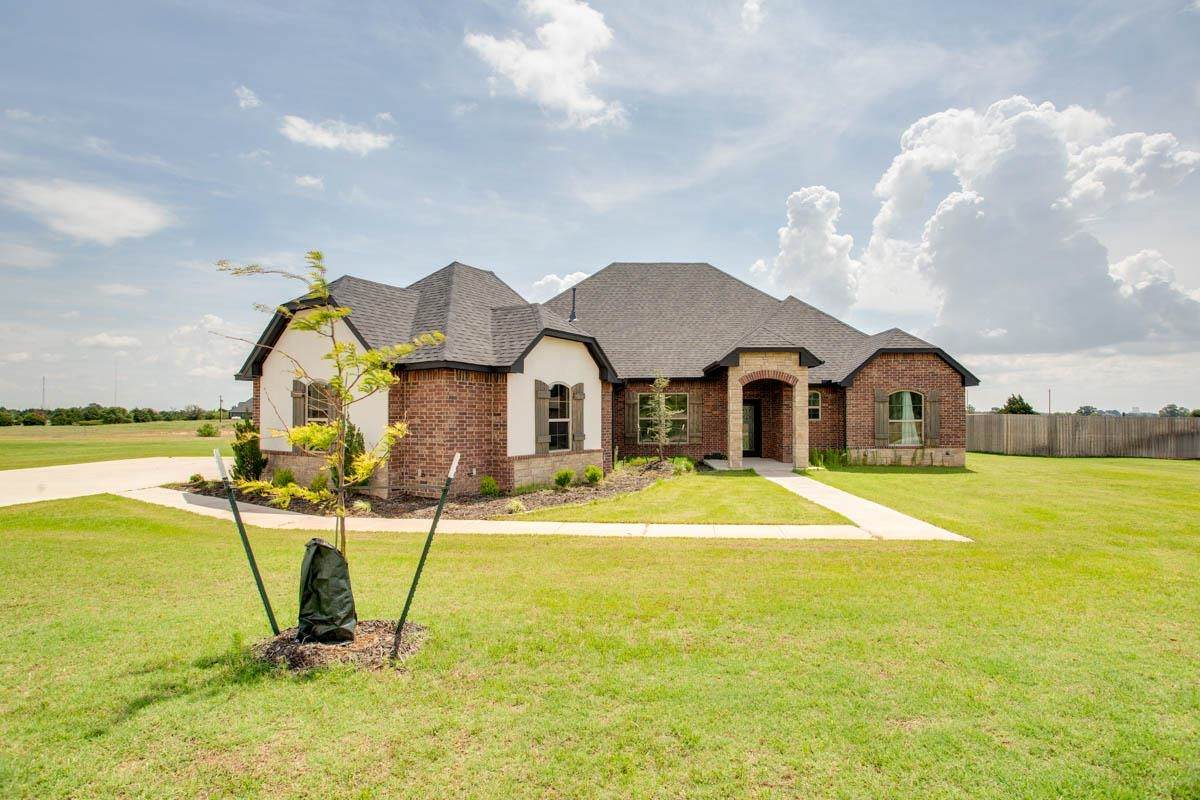 7009 Chisholm Ranch Dr - Photo 1