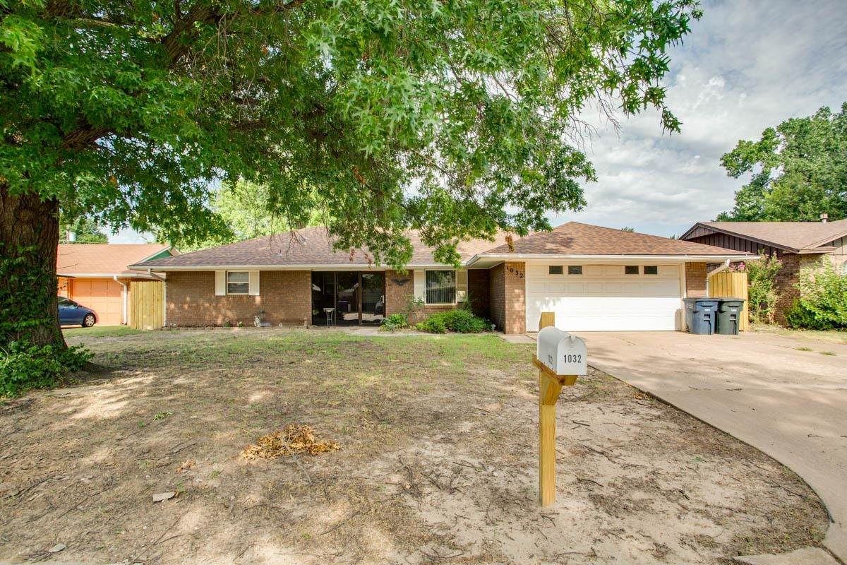 1032 Canterbury Rd - Photo 1