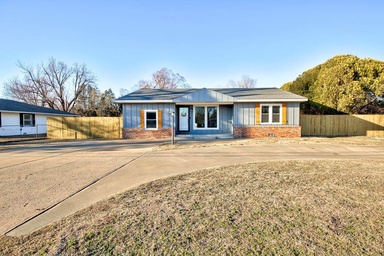 3200 Chestnut - Photo 1