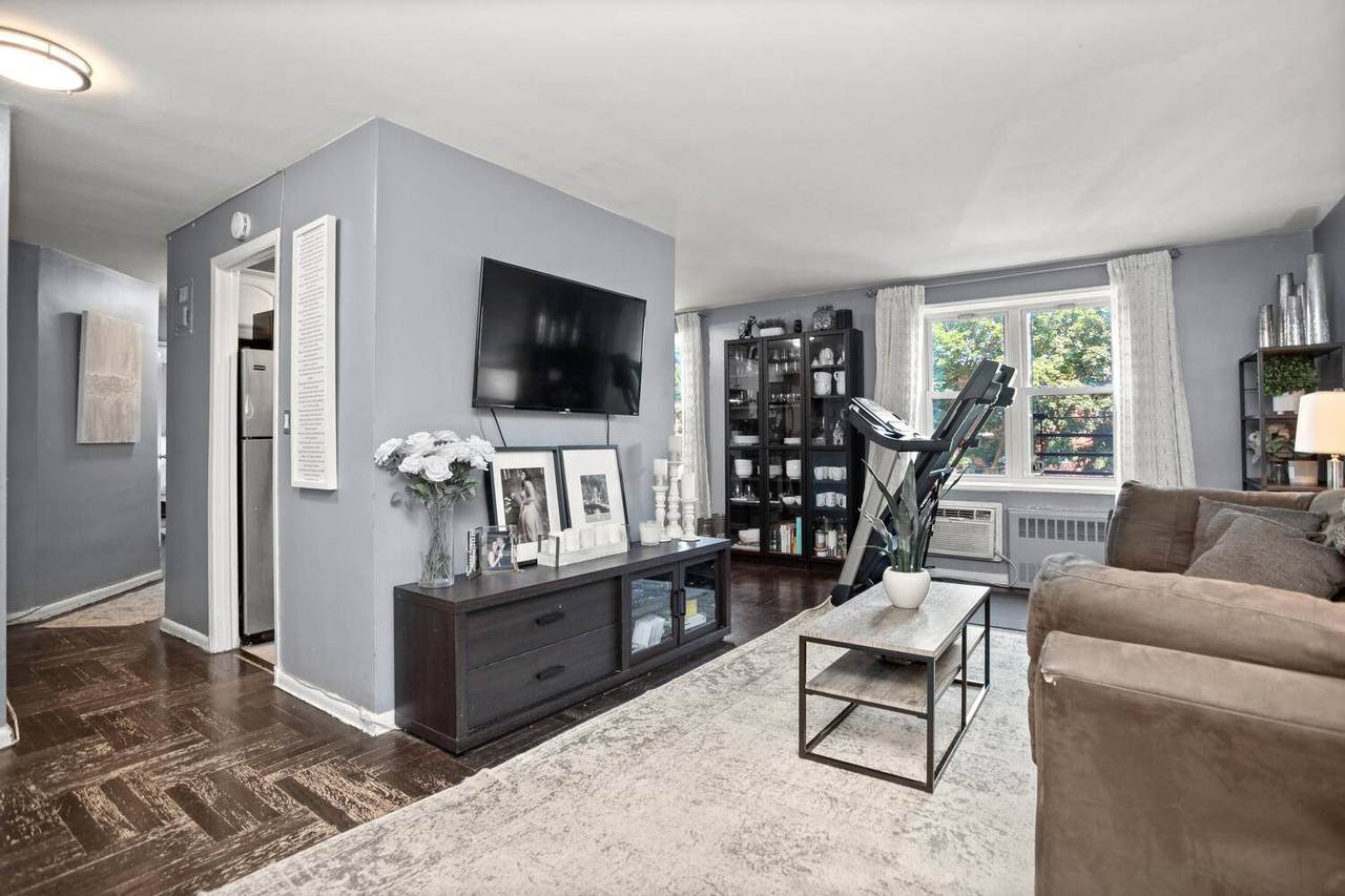2 Bronxville Road - Photo 1