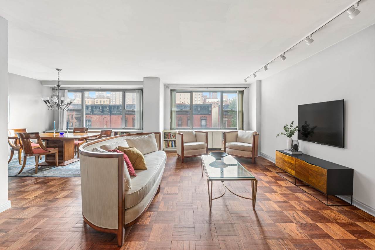500 East 83rd Street - Photo 1