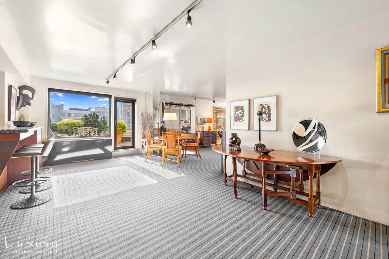 530 East 72nd Street - Photo 1