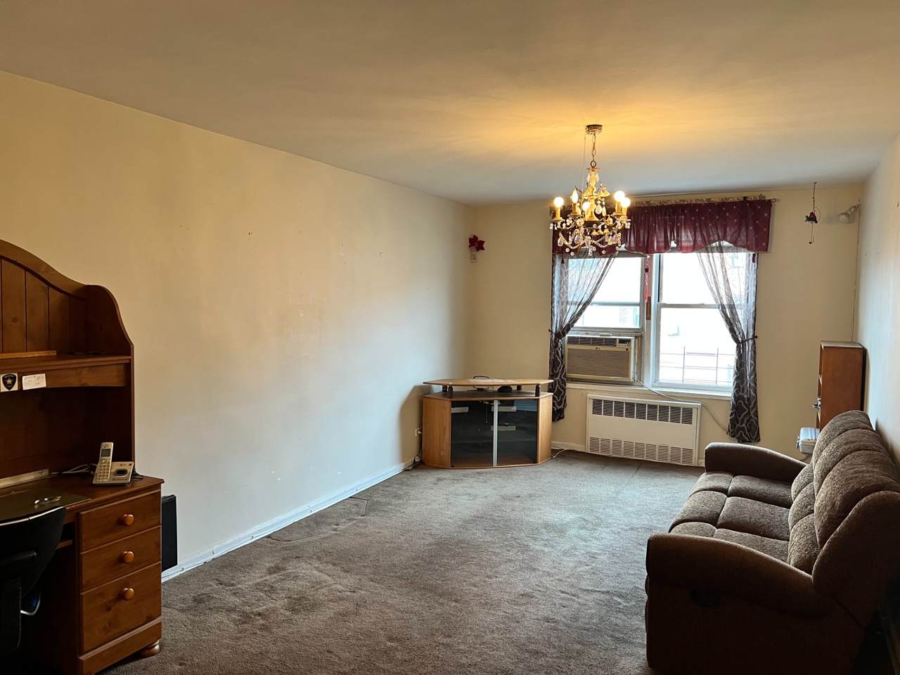 3345 92nd St - Photo 1