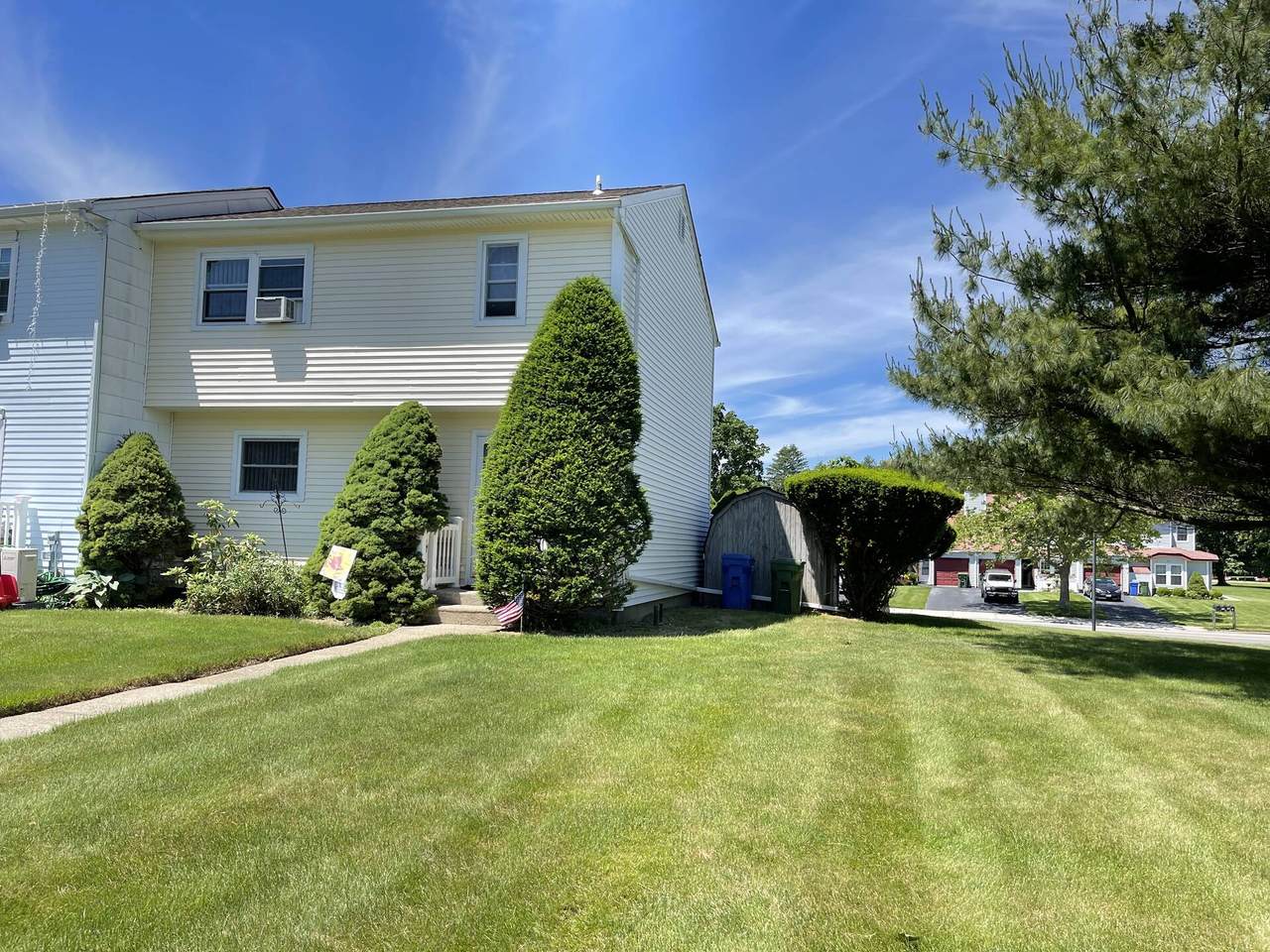 5 Merrimac - Photo 1
