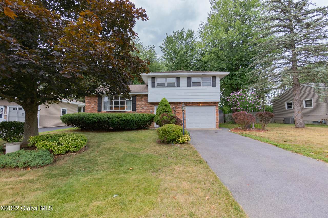 1085 St Jude Drive - Photo 1