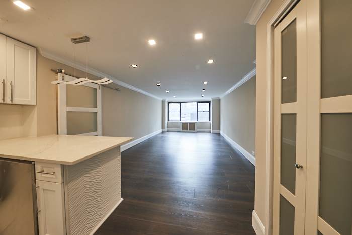 166 East 61st Street - Photo 1
